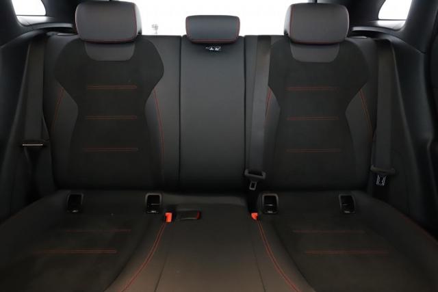 Mercedes Benz Gla image 4