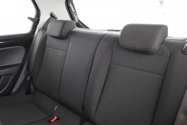 Volkswagen Up! image 8