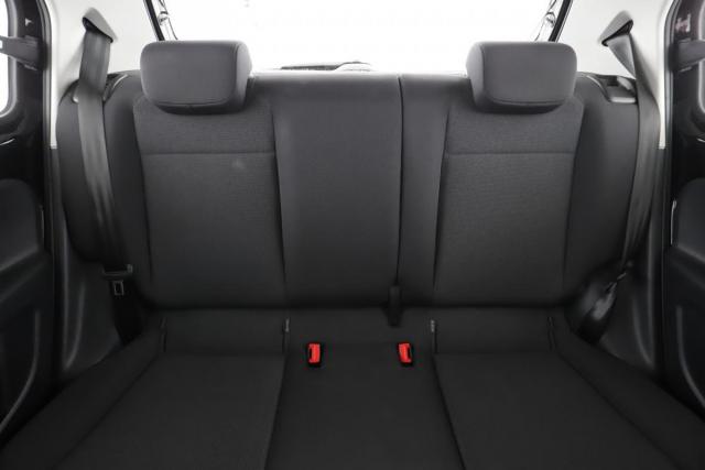 Volkswagen Up! image 5