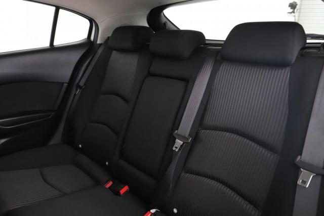 Mazda 3 image 7