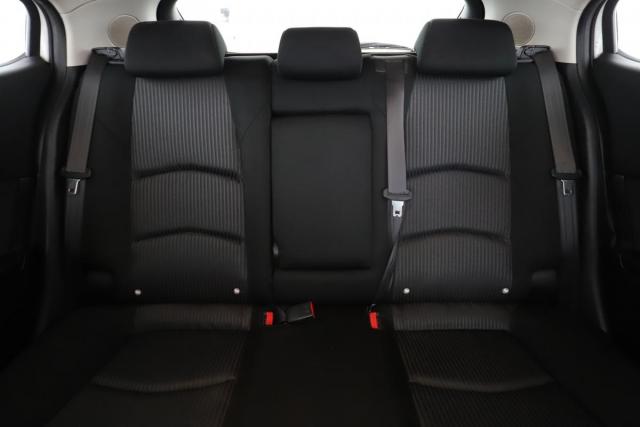Mazda 3 image 9