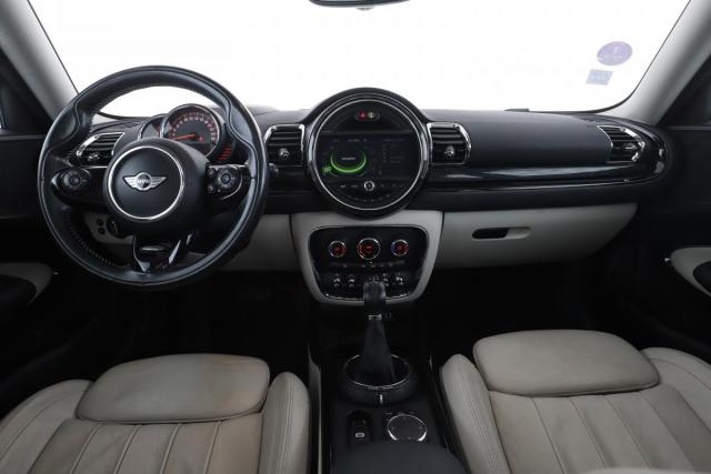 Mini Clubman image 1