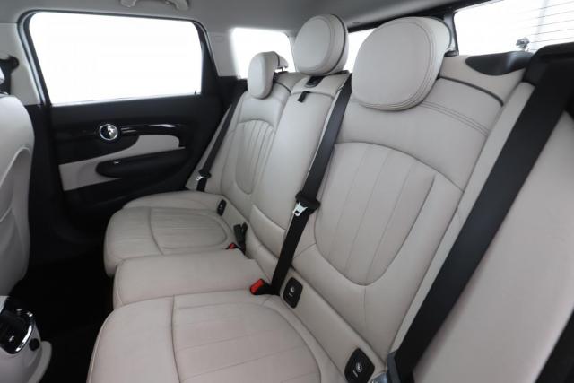 Mini Clubman image 6
