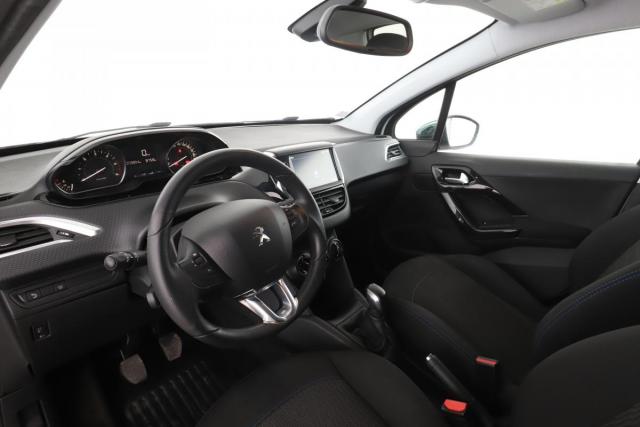 Peugeot 208 image 4