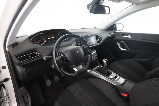 Peugeot 308 image 1