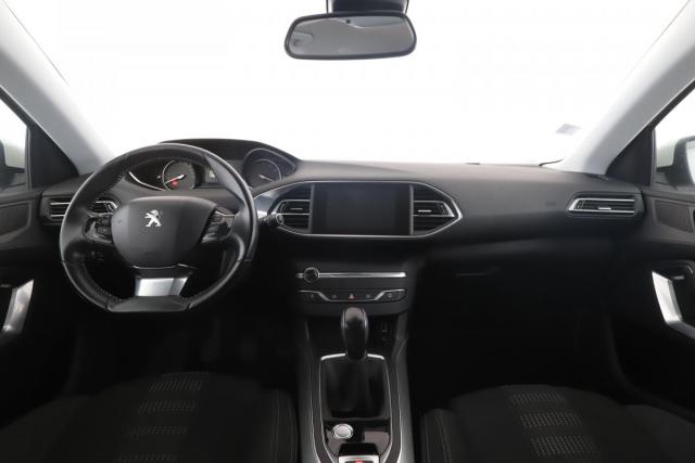 Peugeot 308 image 2