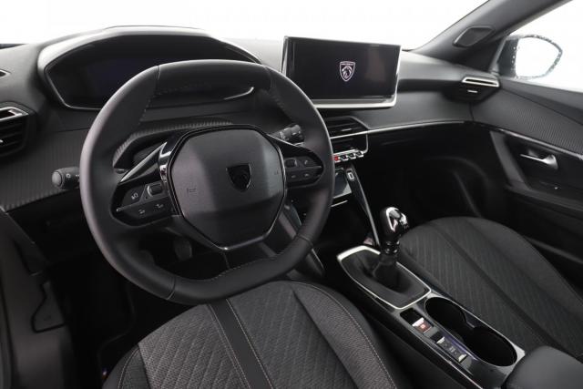 Peugeot 2008 image 4