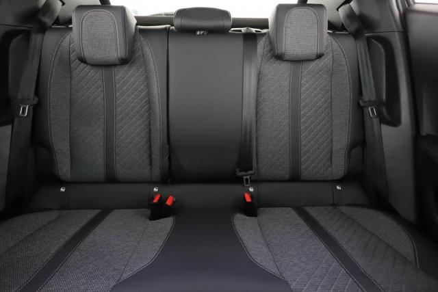 Peugeot 2008 image 5