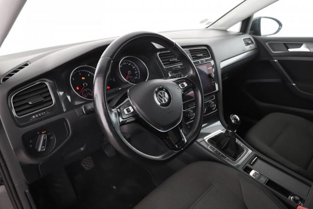 Volkswagen Golf image 3