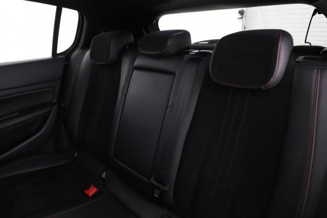 Peugeot 308 image 9