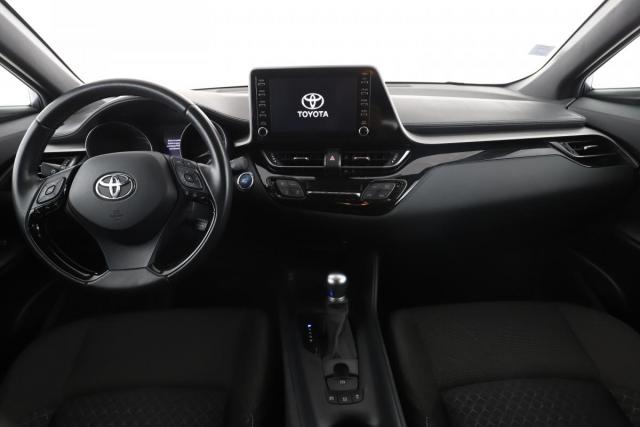 Toyota C-Hr image 5