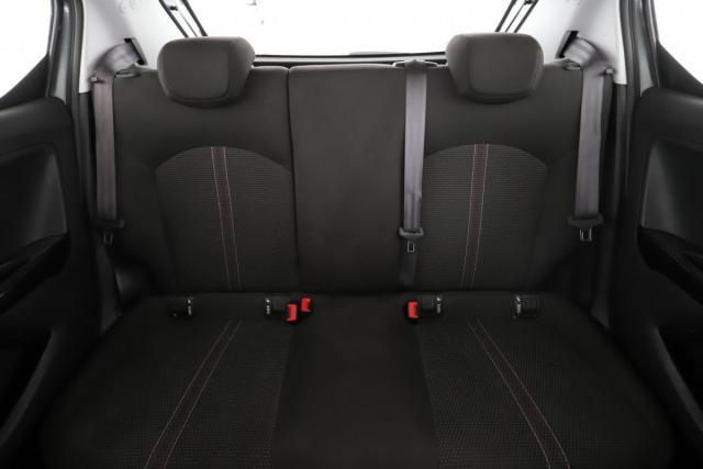 Opel Corsa image 8