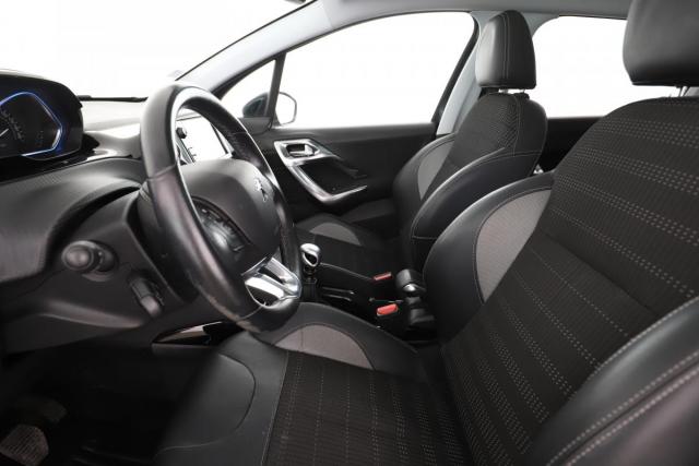 Peugeot 2008 image 1