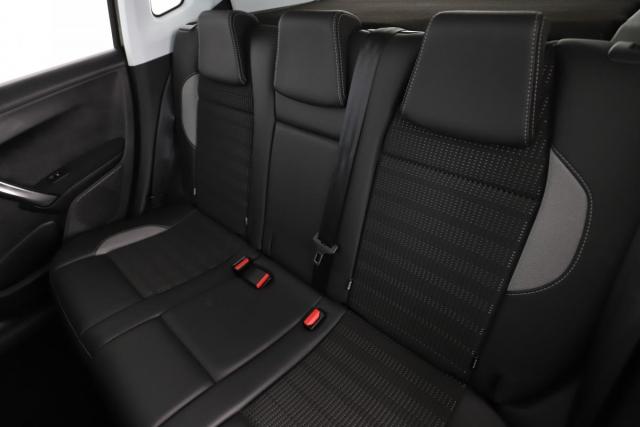Peugeot 2008 image 9