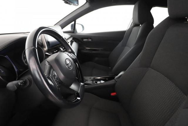 Toyota C-Hr image 3