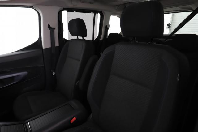 Peugeot Rifter image 9