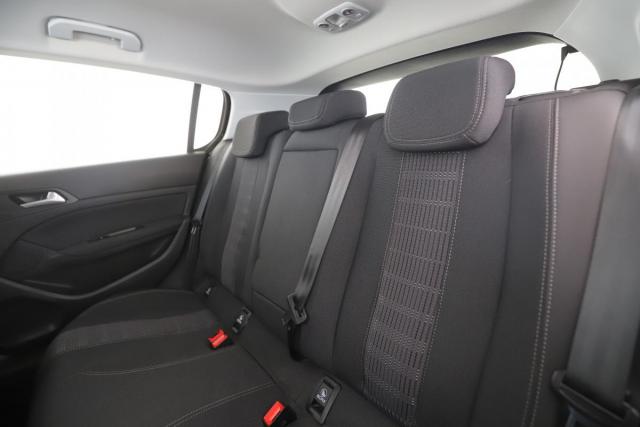 Peugeot 308 image 5