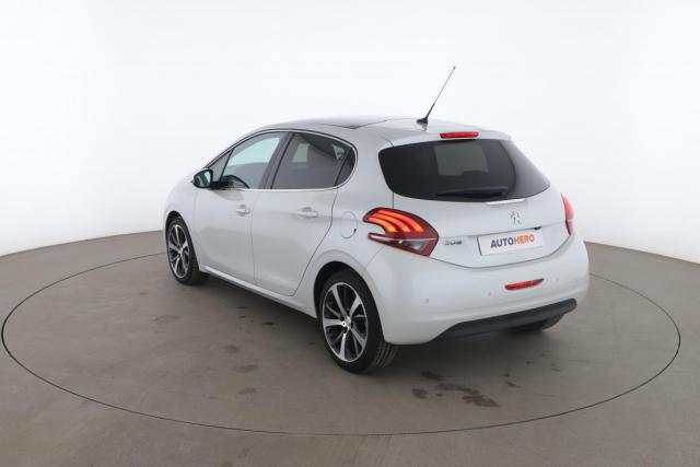 Peugeot 208 image 5