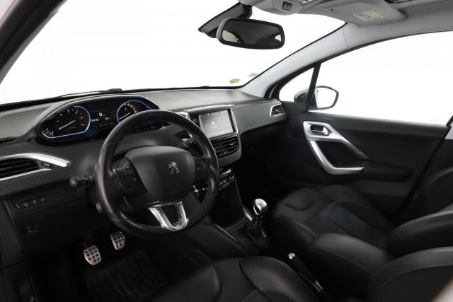 Peugeot 208 image 7