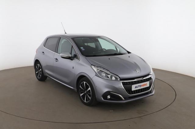 Peugeot 208 image 1