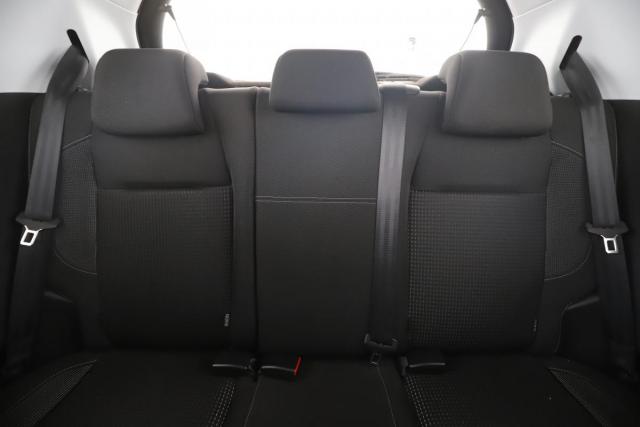 Peugeot 208 image 9