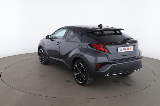 Toyota C-Hr image 8