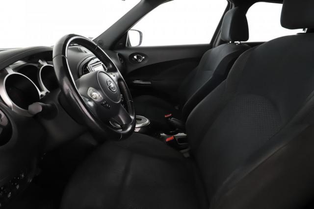 Nissan Juke image 9