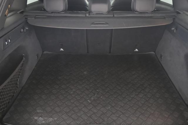 Mercedes Benz Glc image 3