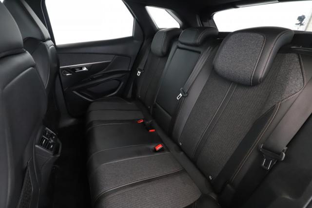 Peugeot 3008 image 9
