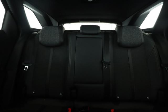 Peugeot 3008 image 2