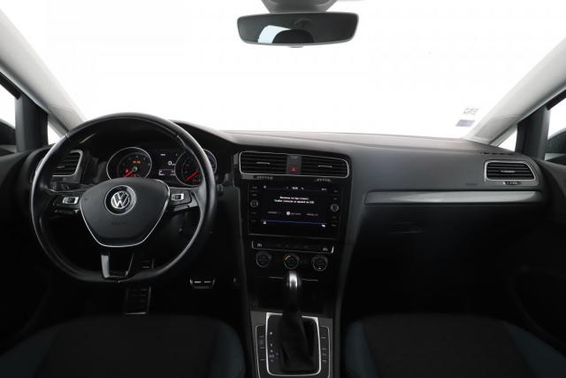 Volkswagen Golf image 1
