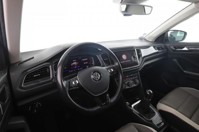 Volkswagen T-Roc image 8