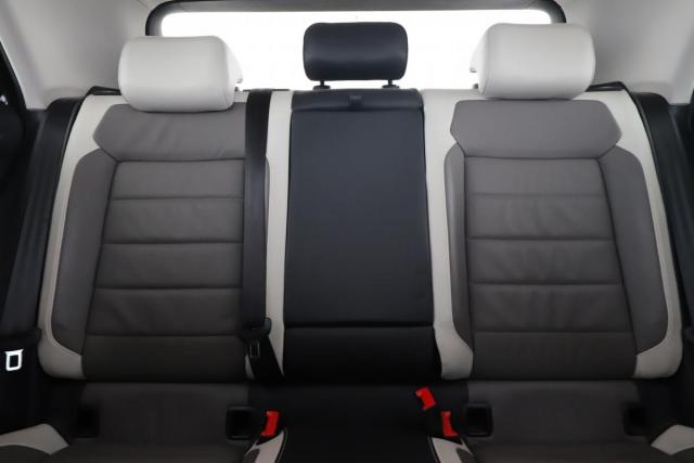 Volkswagen T-Roc image 7