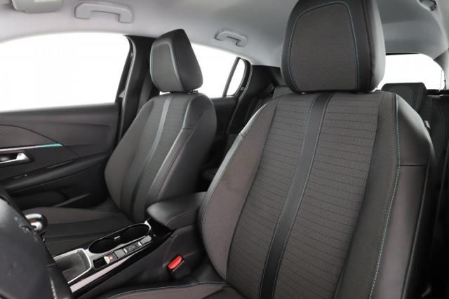 Peugeot 208 image 2