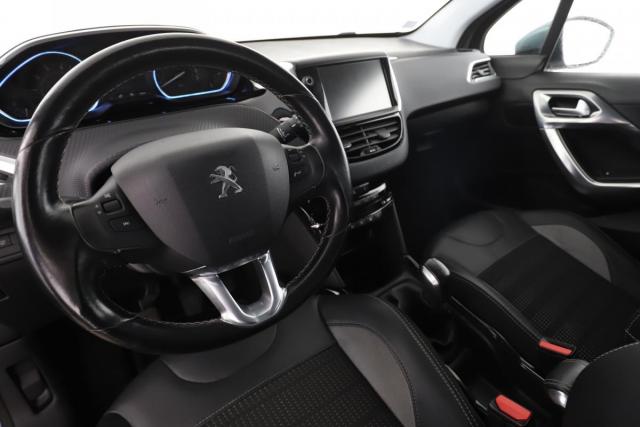 Peugeot 2008 image 5