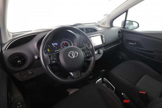 Toyota Yaris image 2