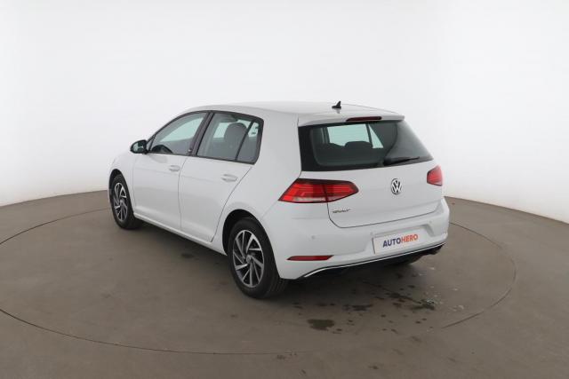 Volkswagen Golf image 2