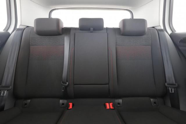 Volkswagen Golf image 5
