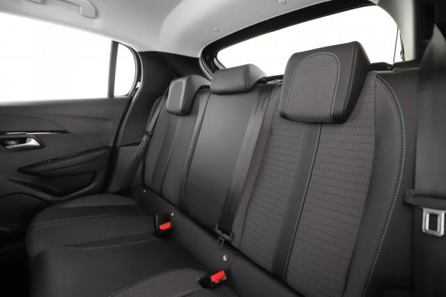 Peugeot 208 image 7