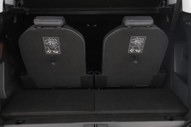 Peugeot 5008 image 6