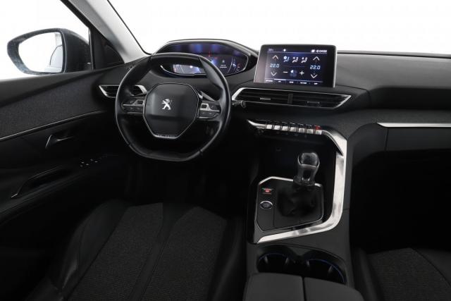 Peugeot 5008 image 9