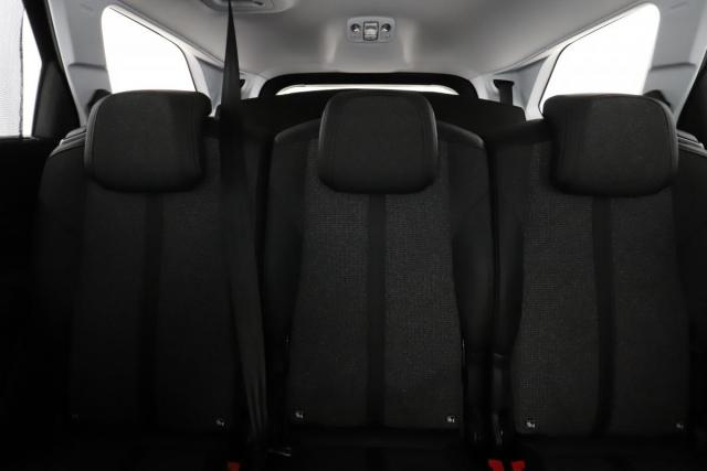 Peugeot 5008 image 1