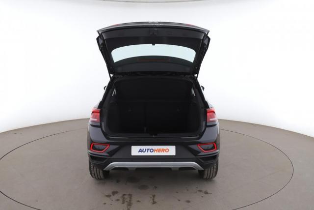 Volkswagen T-Roc image 2