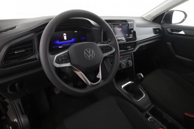 Volkswagen T-Roc image 6