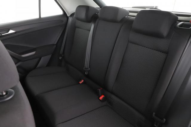 Volkswagen T-Roc image 3