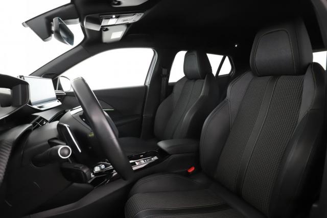 Peugeot 2008 image 6