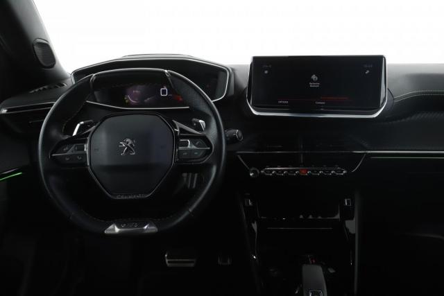 Peugeot 2008 image 2