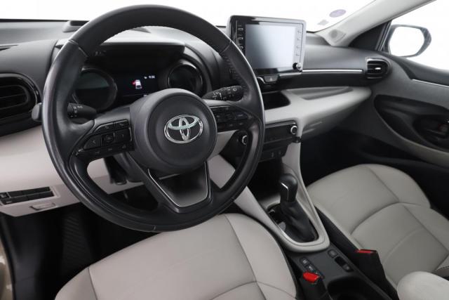 Toyota Yaris image 2
