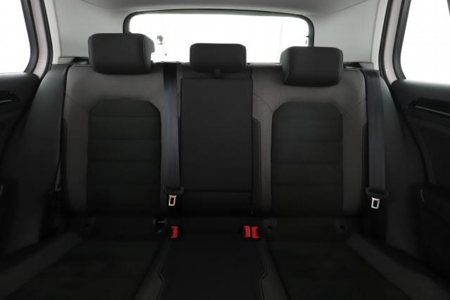 Volkswagen Golf image 1