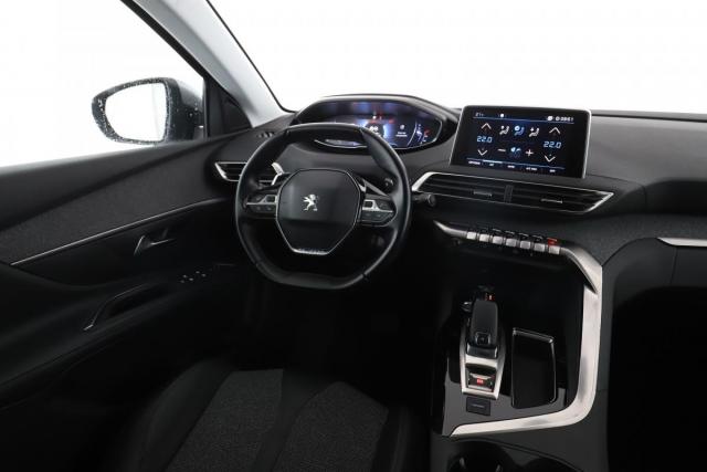 Peugeot 5008 image 2